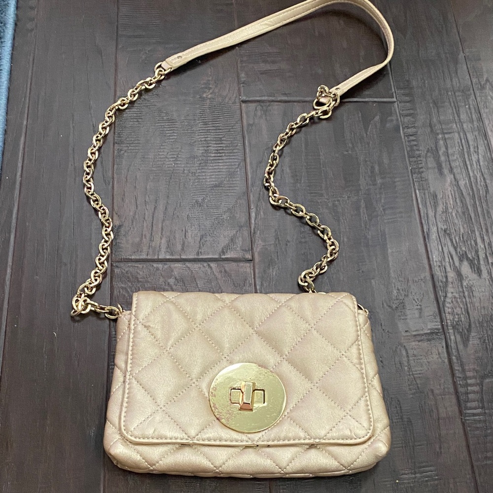EUC Banana Republic Elegant Gold Quilted Shoulder Bag